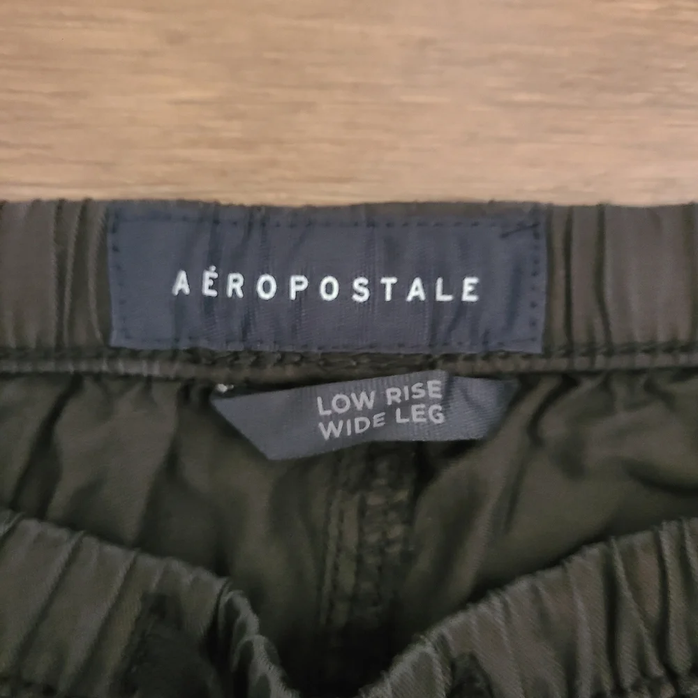 NEW Aeropostle Black Low Rise Wide Leg Pants Sz XS - Picture 4 of 4